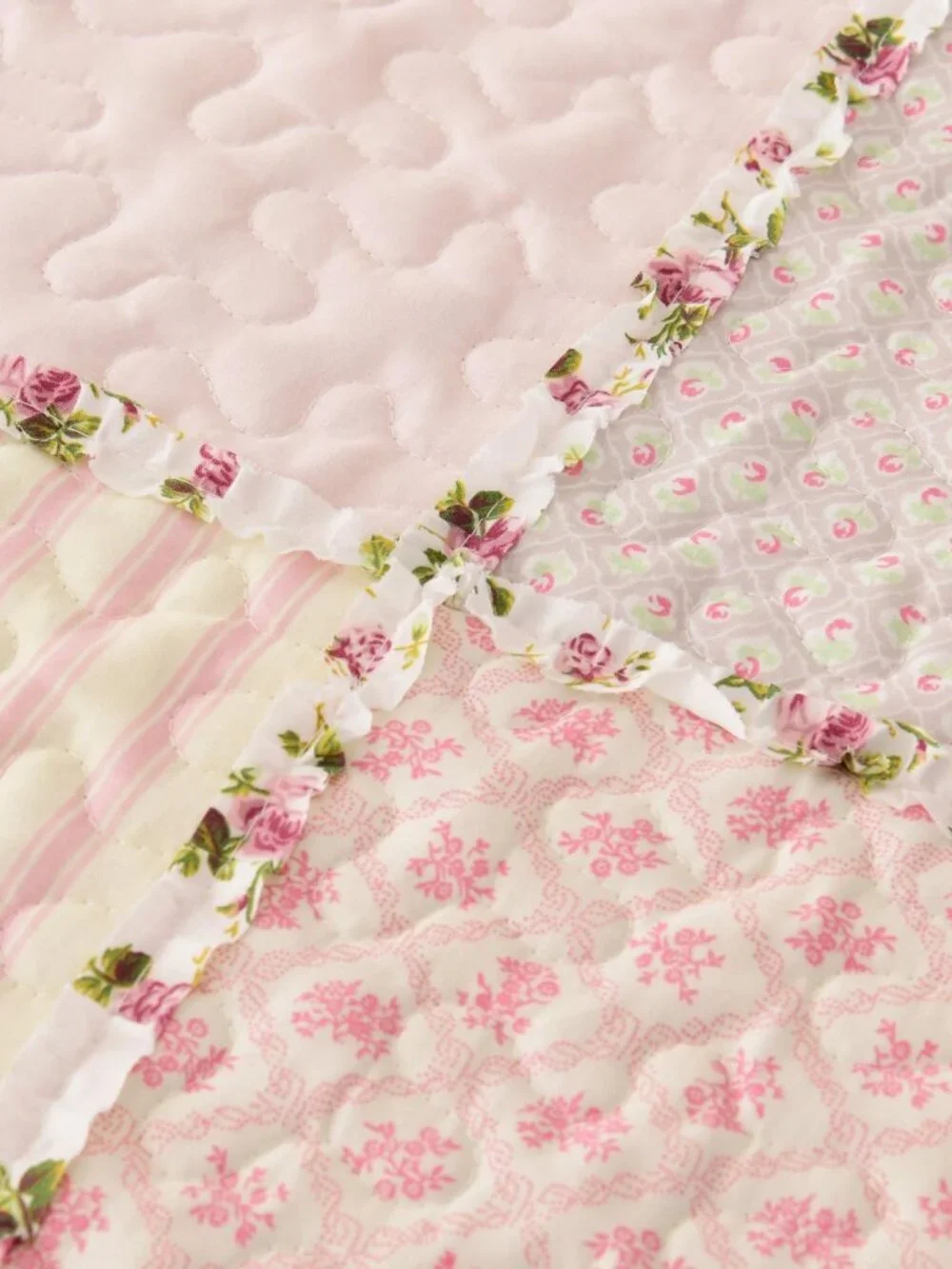 Cmfshape Floral Quilt Set Queen 3 Piece Patchwork Pink Yellow 2 Pillow Shams